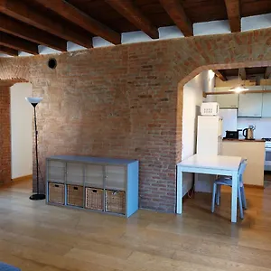 Habitación en casa particular Naviglio House