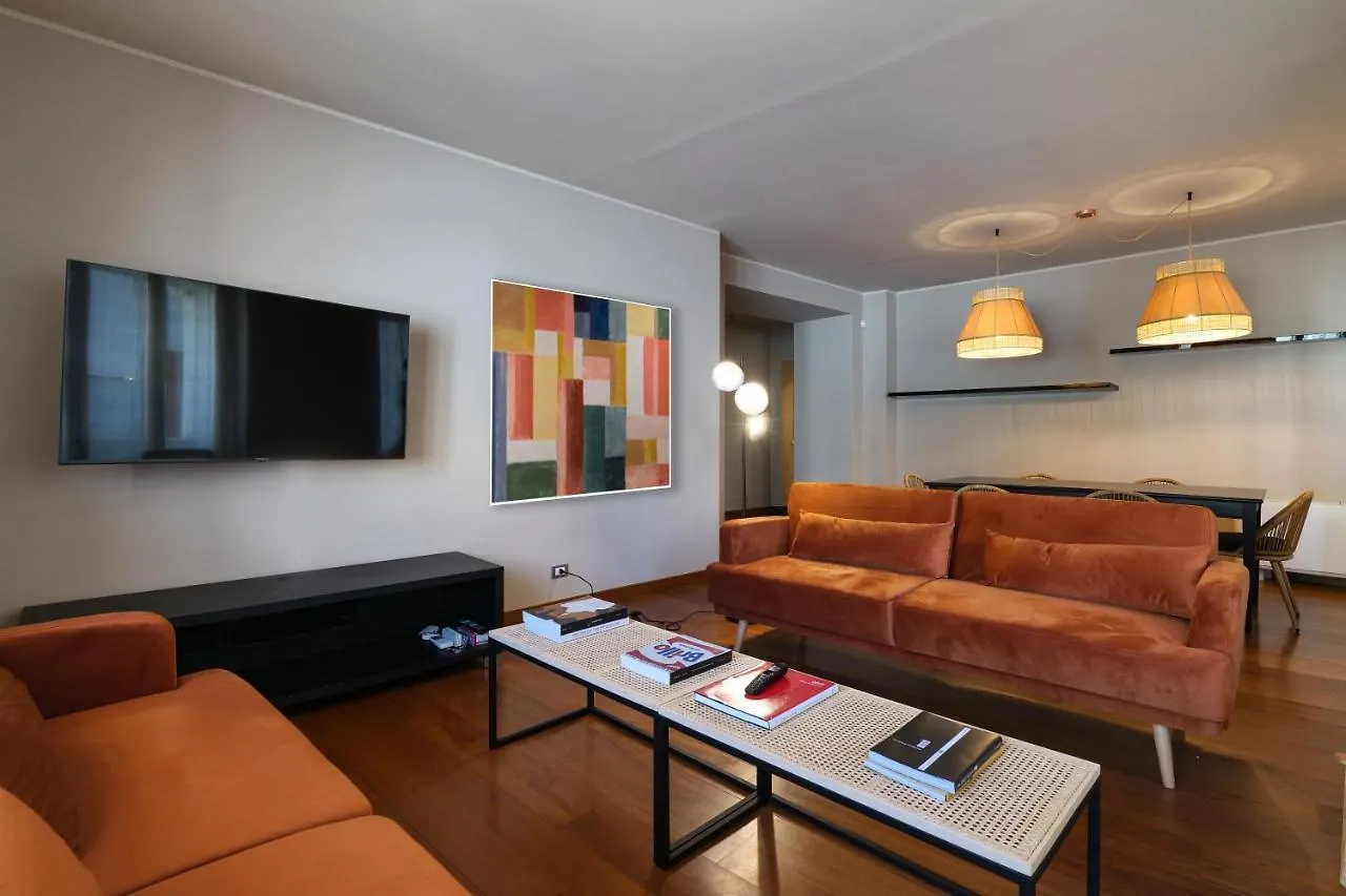 Castello Luxury Apartment - In The Heart Of Milão