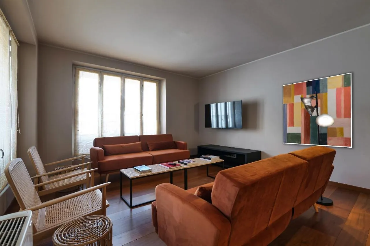 Castello Luxury Apartment - In The Heart Of Milão