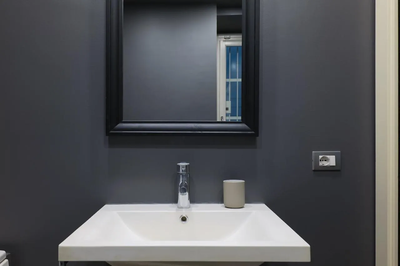Castello Luxury Apartment - In The Heart Of Milão 0*,